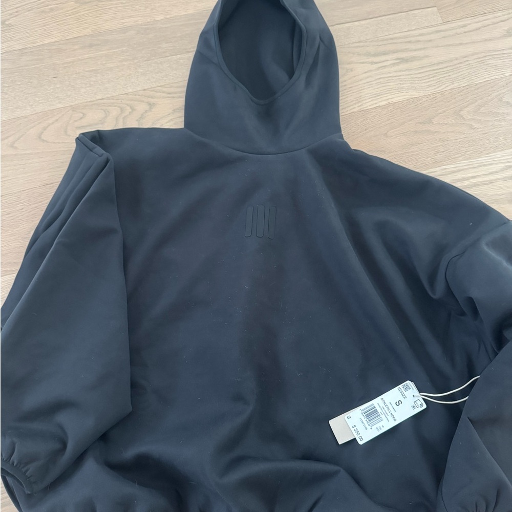 Essentials Adidas Men’s S hoodie new with tags